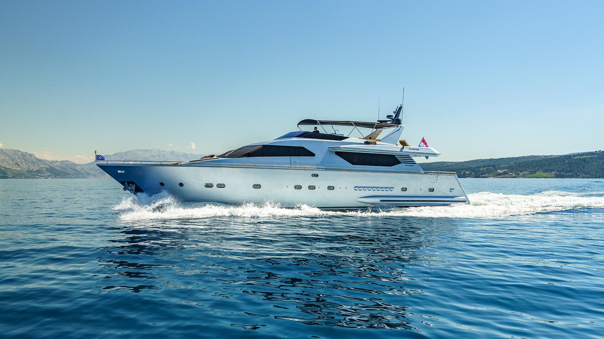06-Phantom-cruising_.jpg
