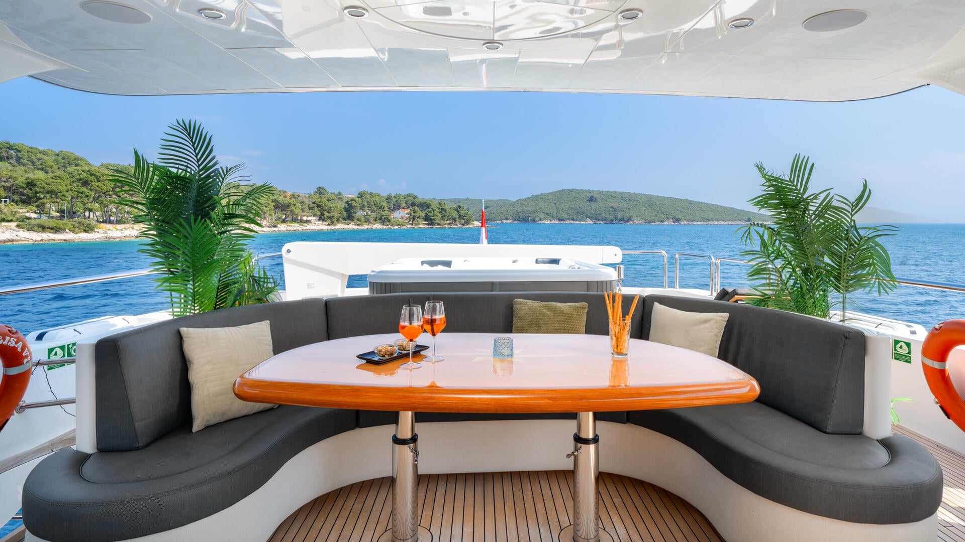 12-Conte-Stefani-flybridge_.jpg
