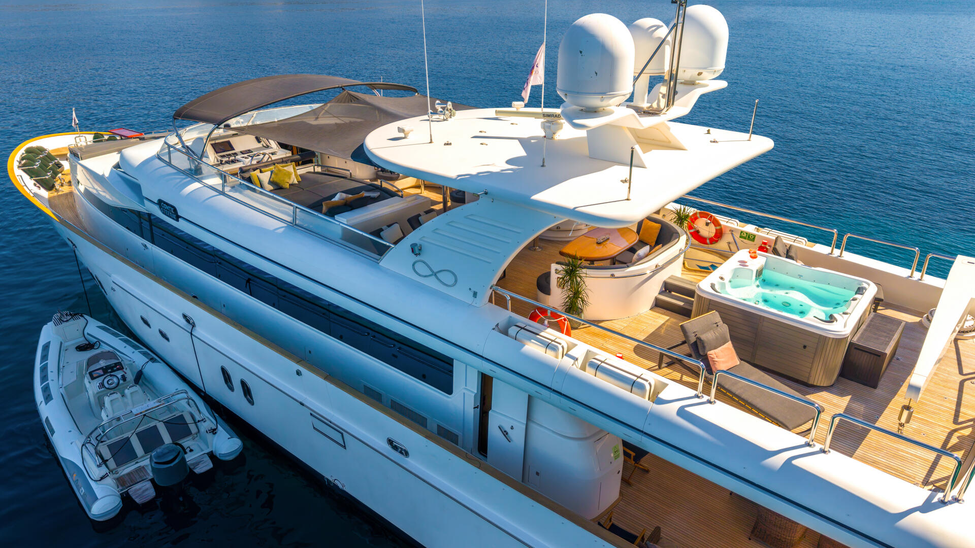 05-Conte-Stefani-sundeck_.jpg