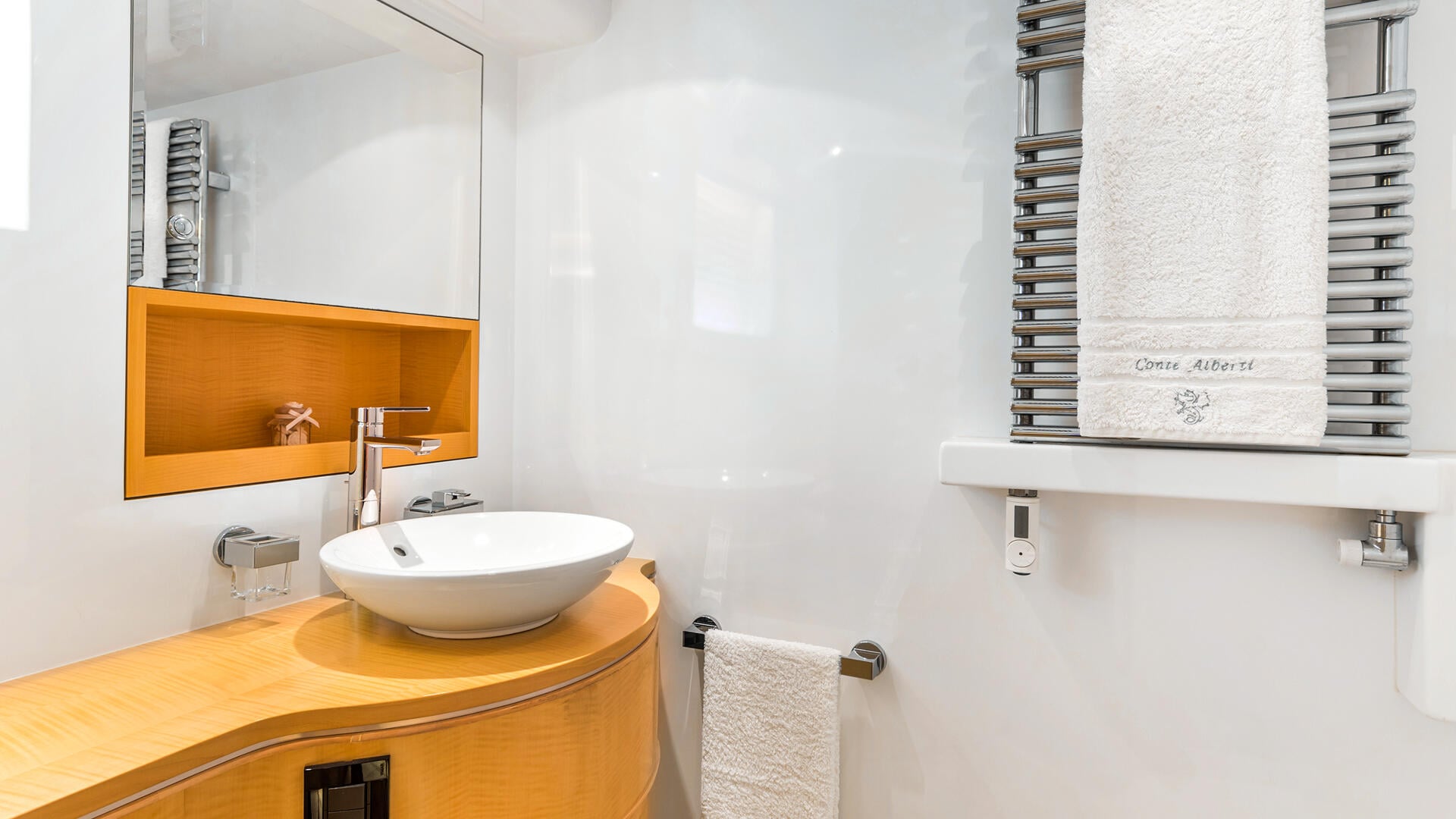 29-Conte-Alberti-ensuite_.jpg