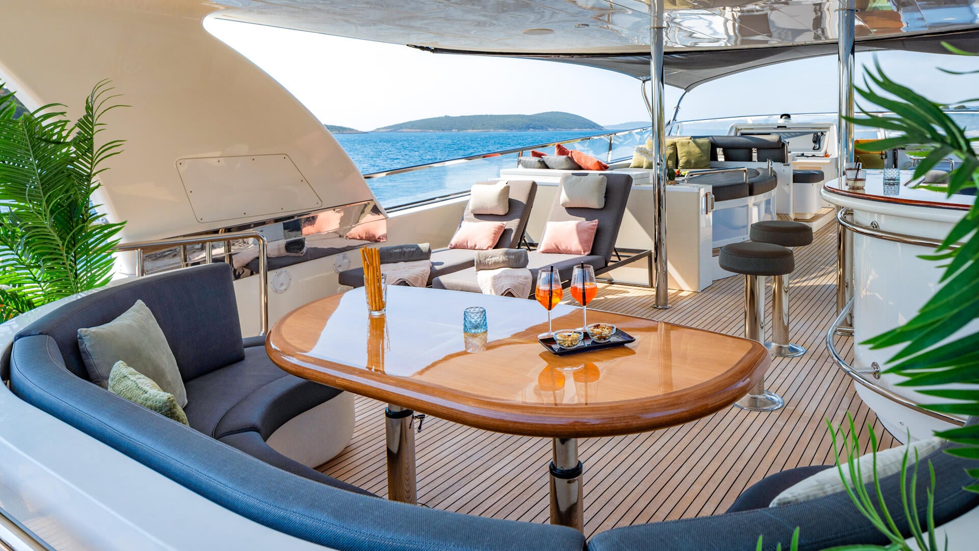 14-Conte-Stefani-flybridge_.jpg