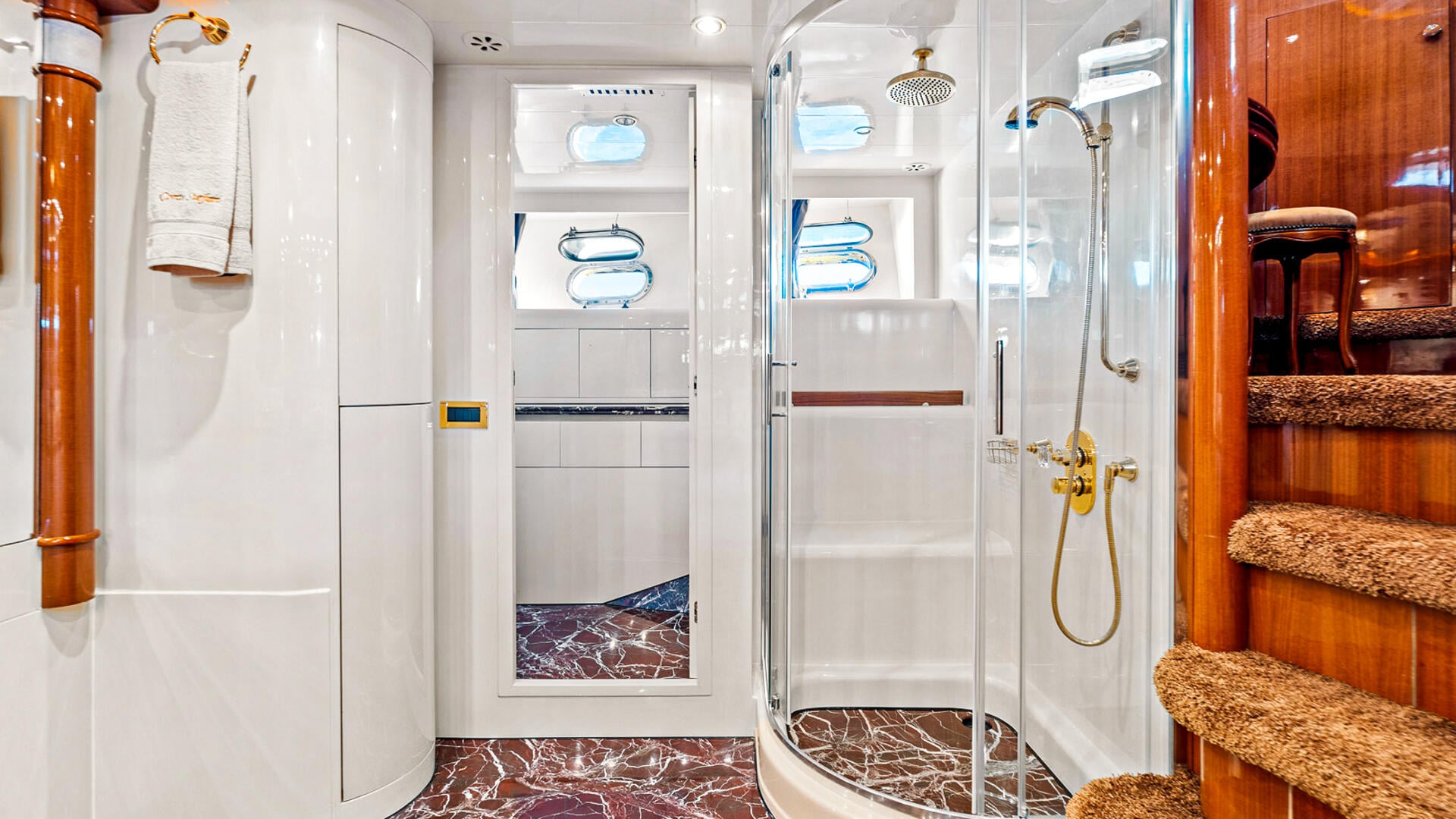 32-Conte-Stefani-ensuite_.jpg