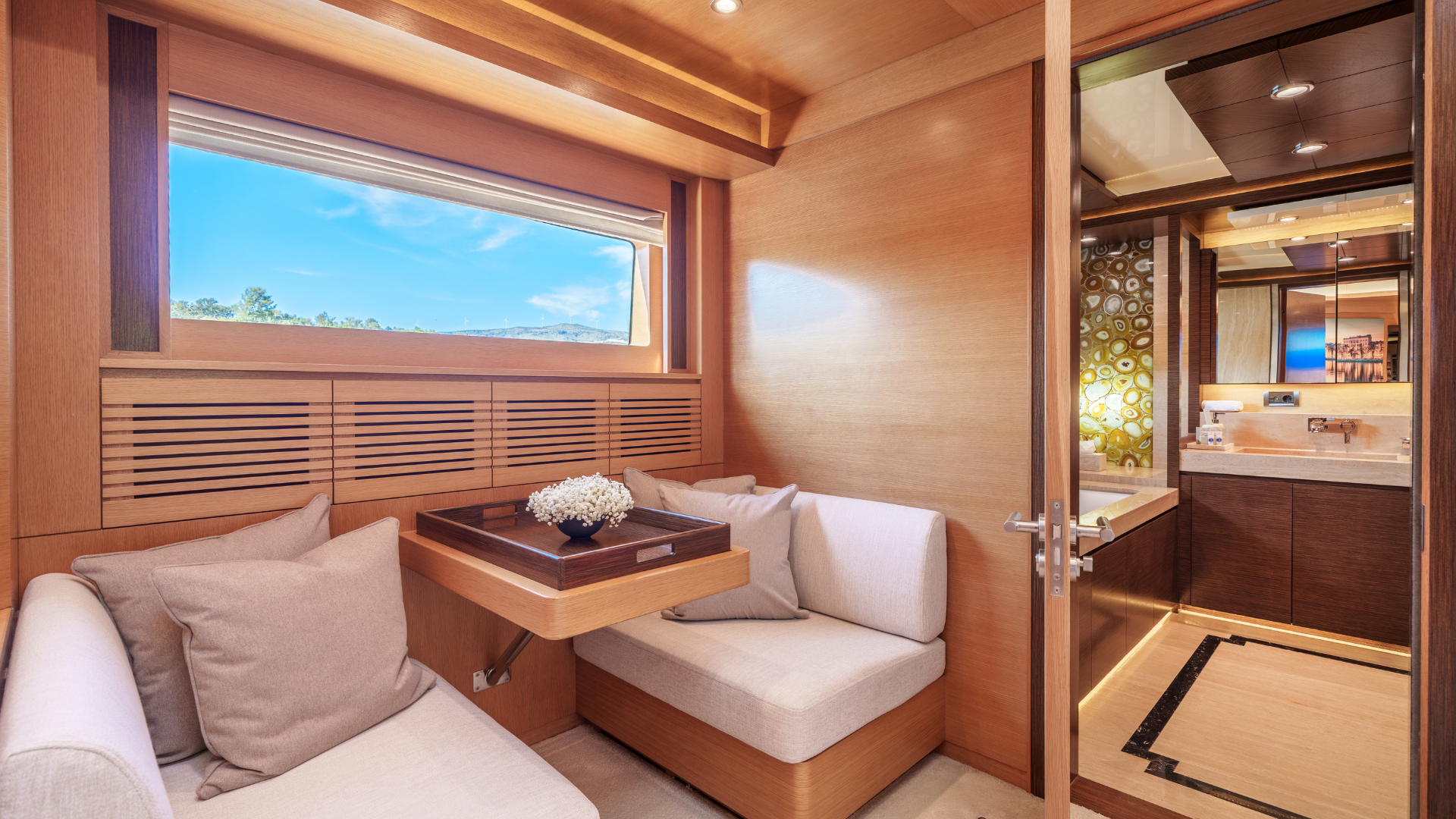 23_Silent-World-Master-suite_.png