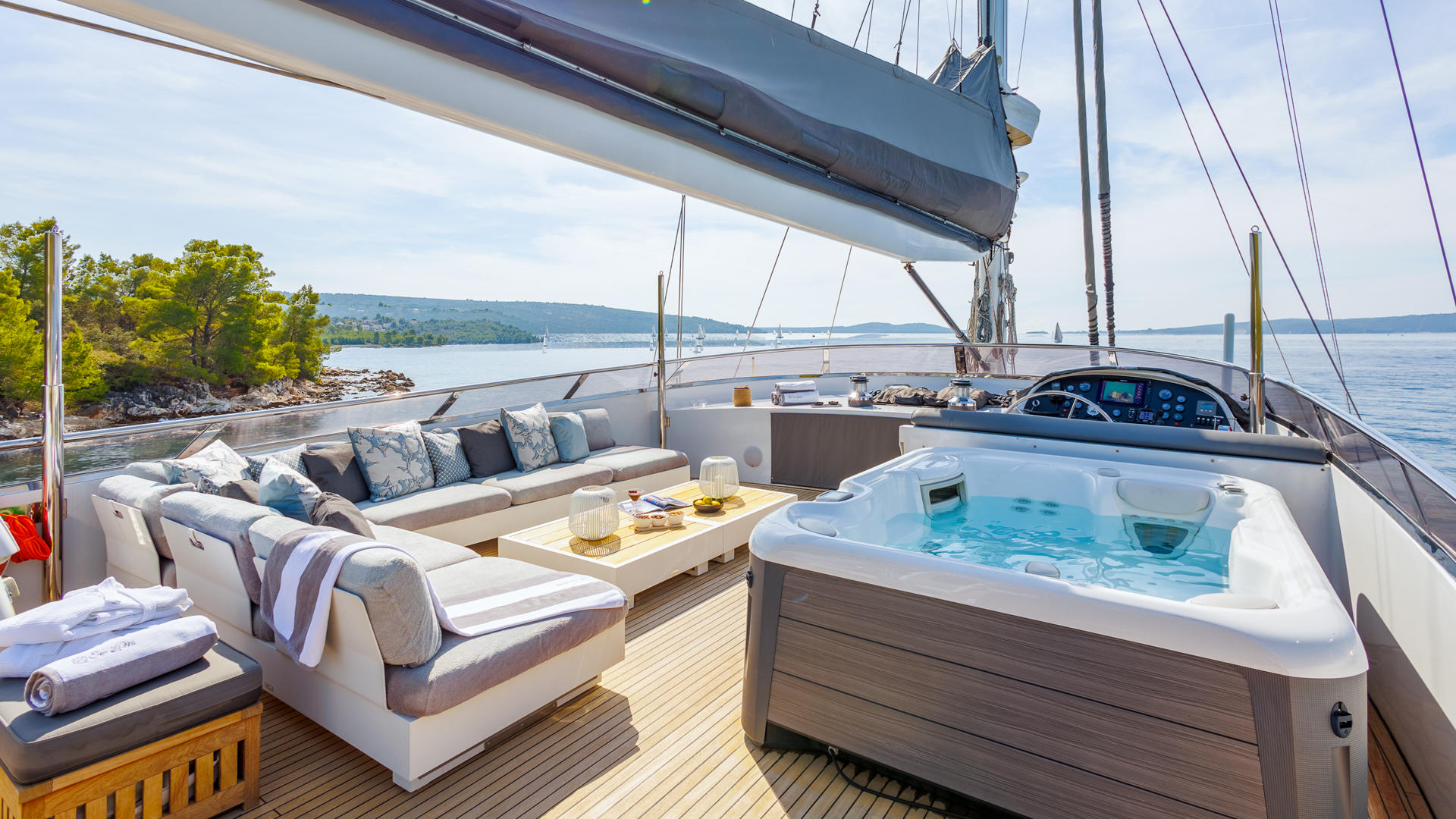 14-SAN-LIMI-jacuzzi_.jpg