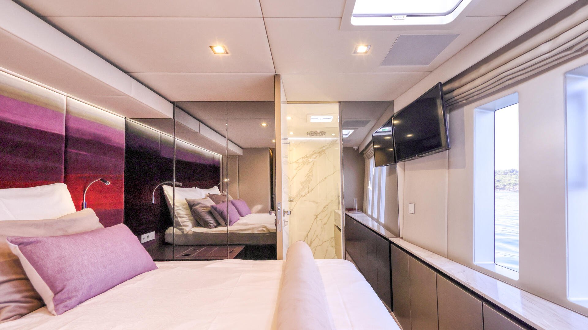 27-Honeybird-Double-cabin-side-view_.jpg