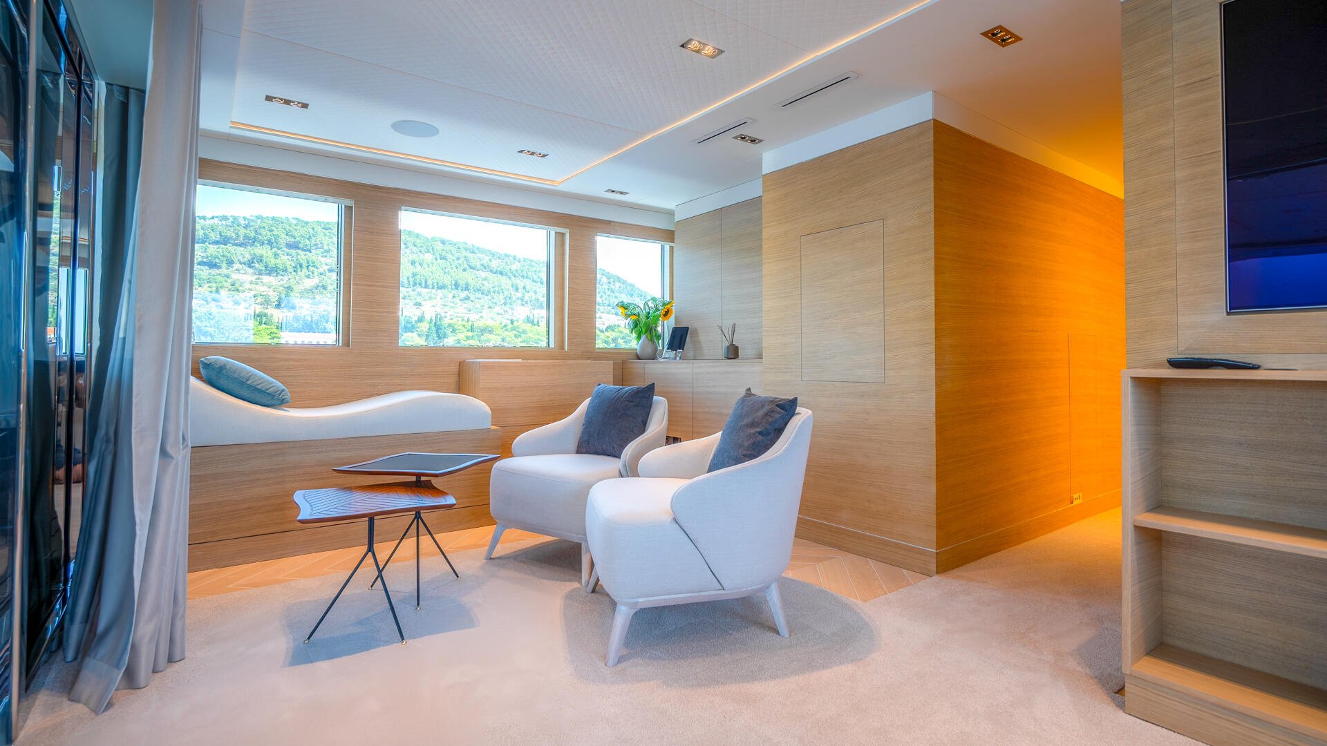13-Renata-Master-deck-salon_.jpg