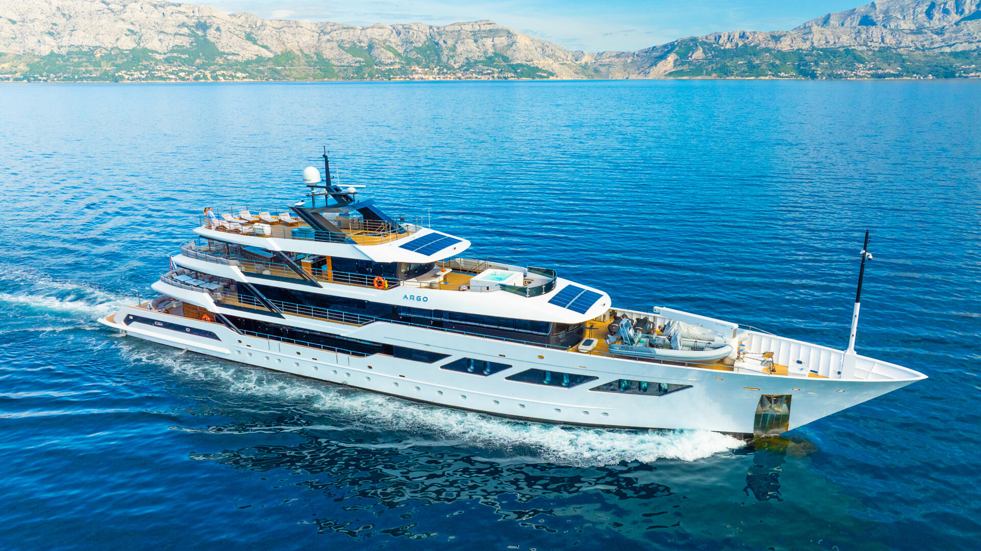 00-Argo-cruising_.jpg