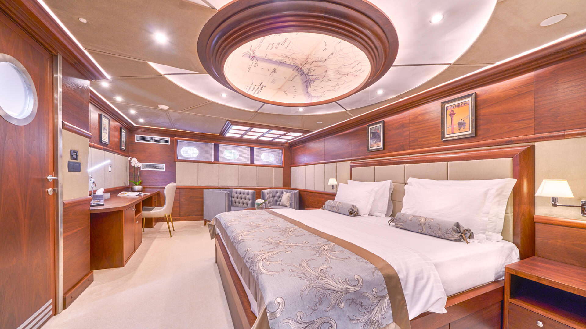 28-Lady-Gita-aft-Master-cabin_.jpg