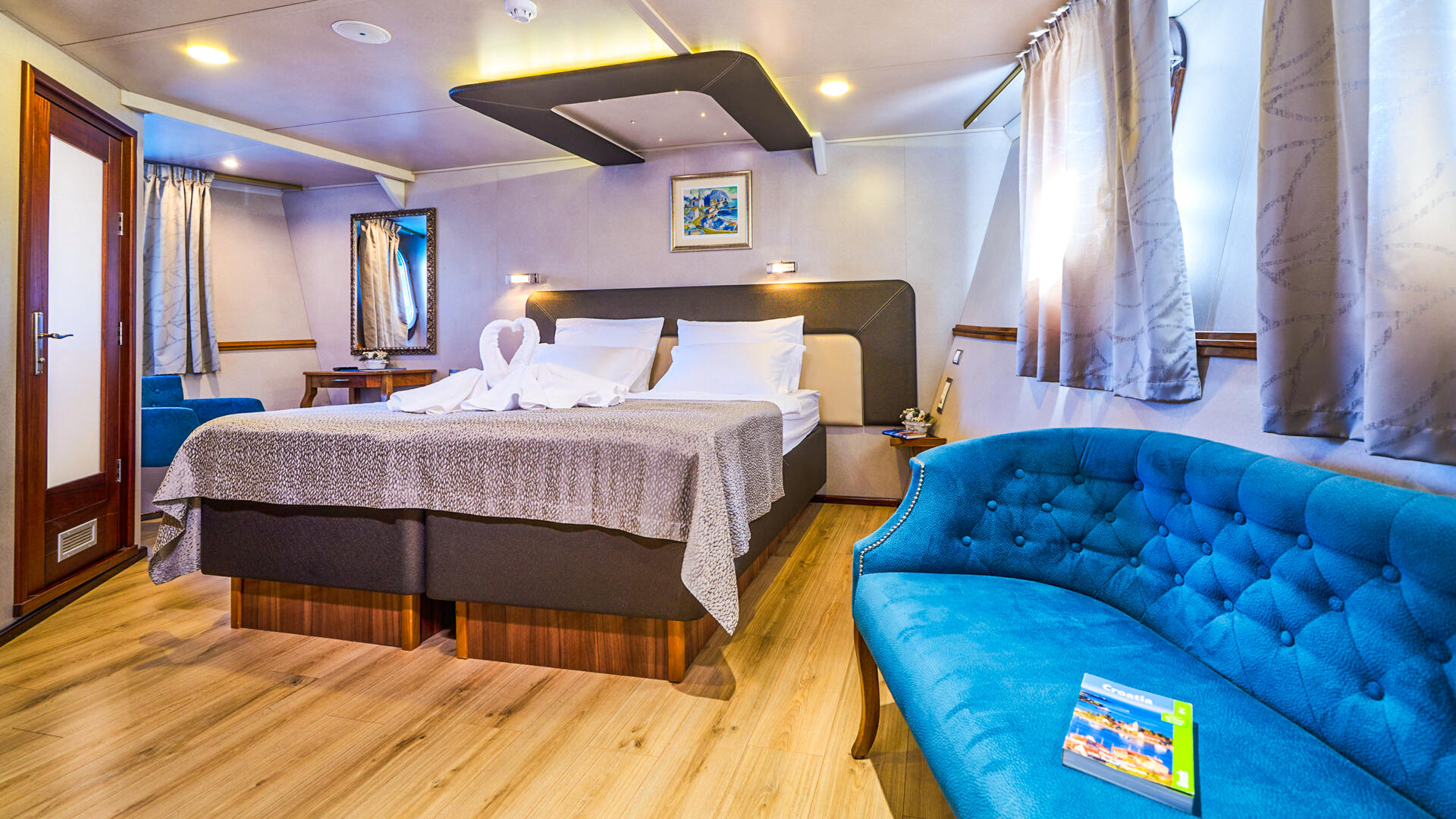 25-Casablanca-cabin-overview_.jpg