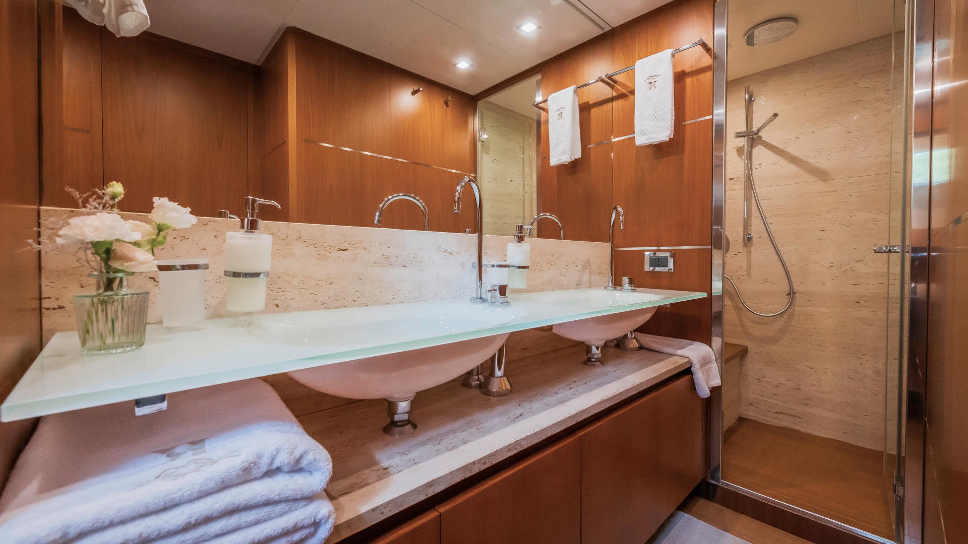 33-KARISMA-VIP-toilette_.JPG