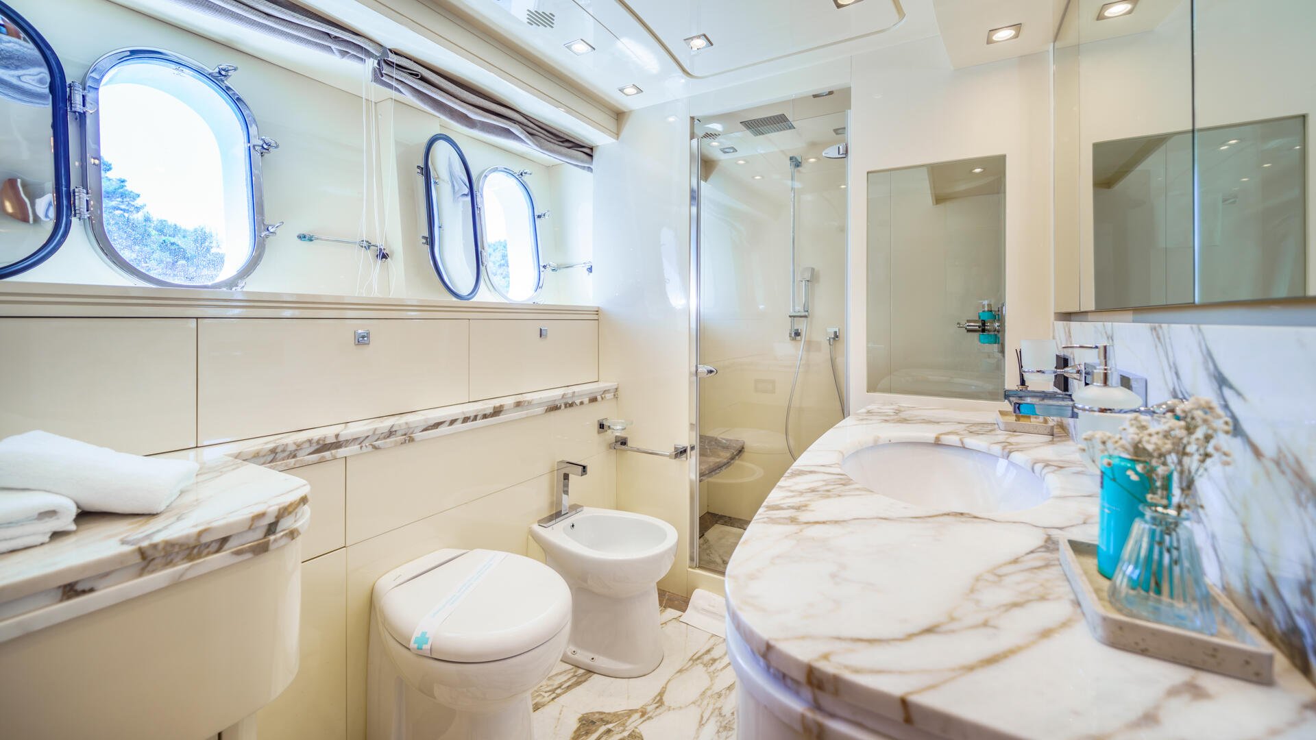 33-Cynthia-VIP-bathroom_.jpg