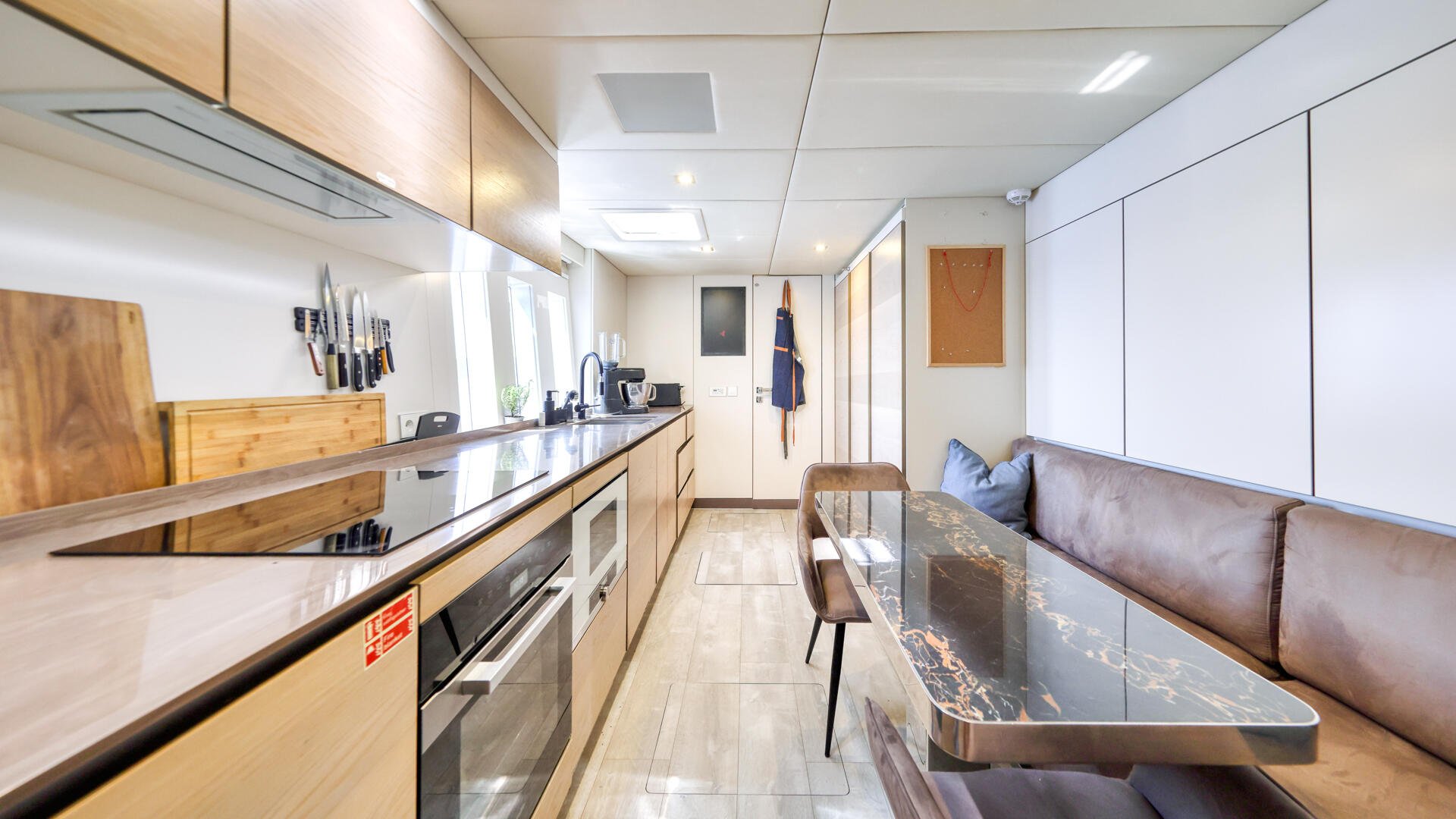18-Honeybird-galley_.jpg