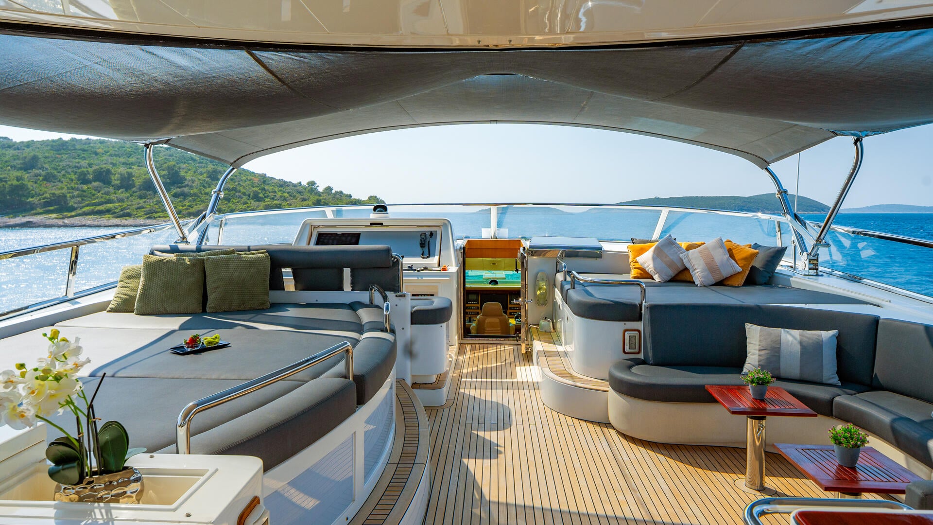 08-Conte-Stefani-flybridge_.jpg
