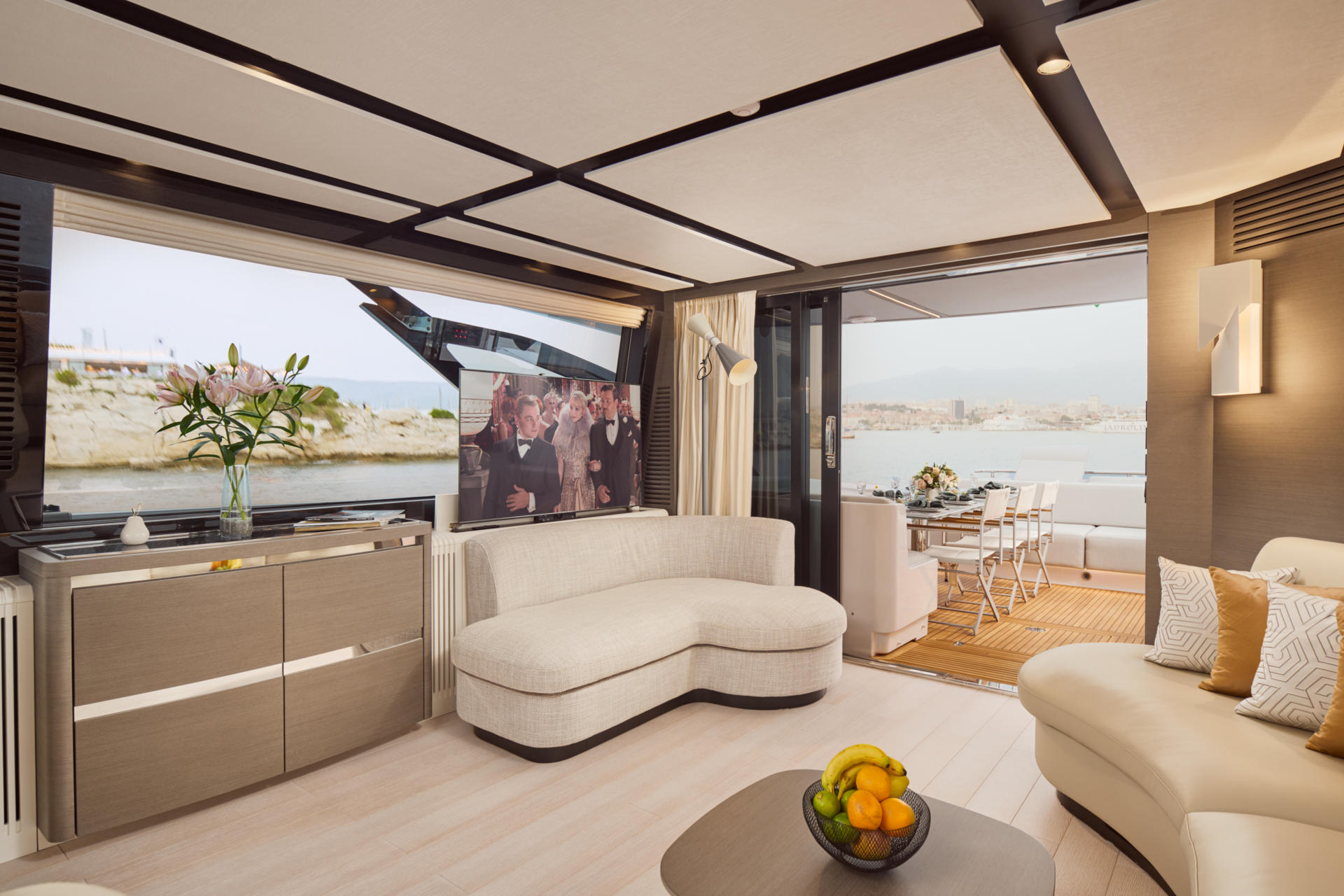 22-Myne-interior-aft-view_.jpg
