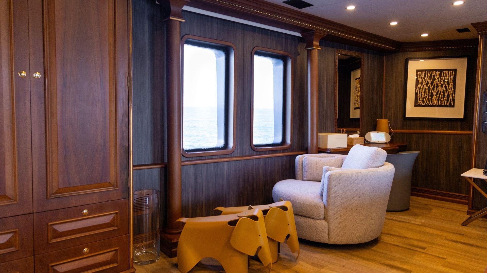 18-Irama-Master-cabin_.jpg