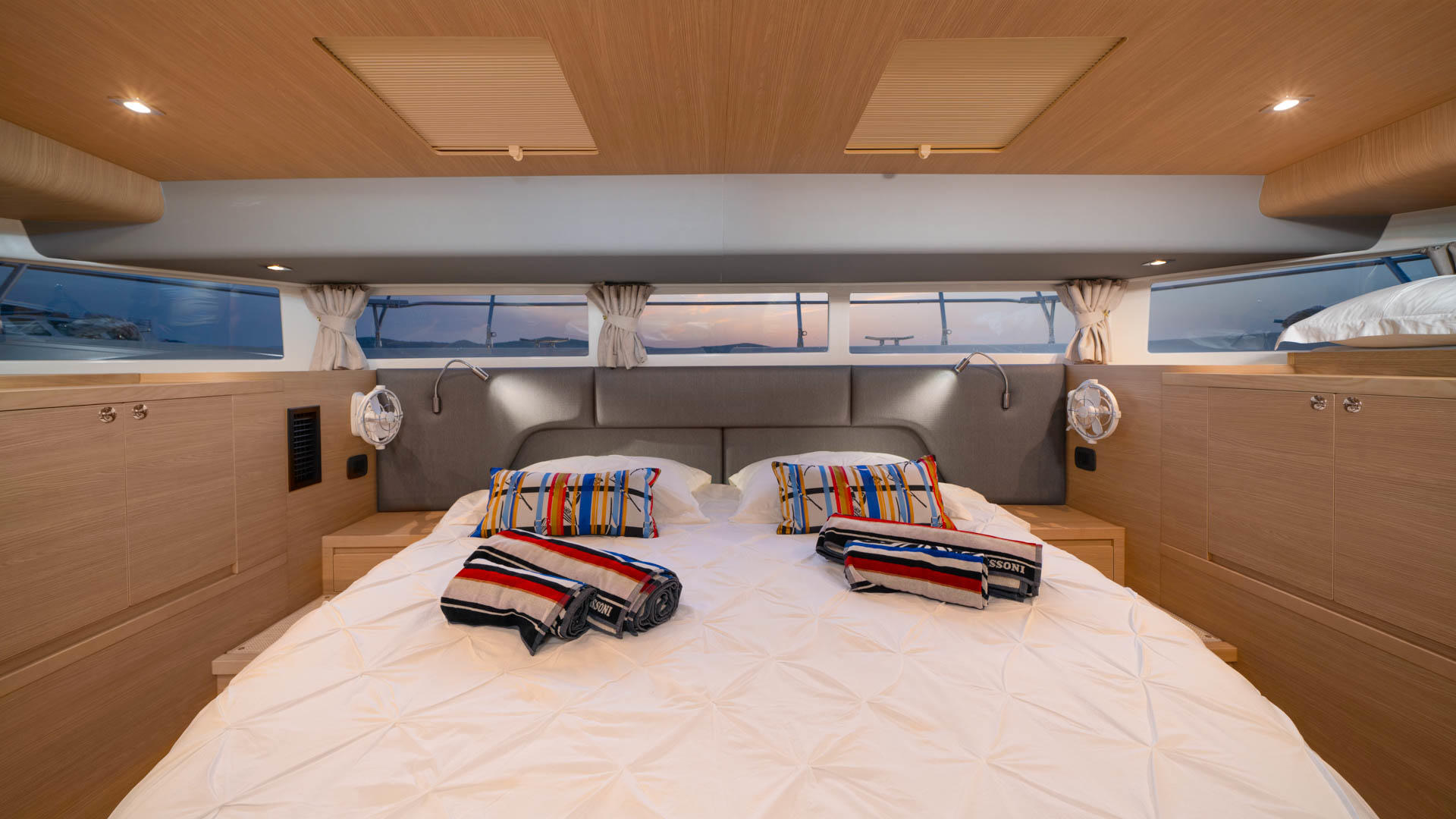 16-By-My-Side-VIP-cabin_.jpg