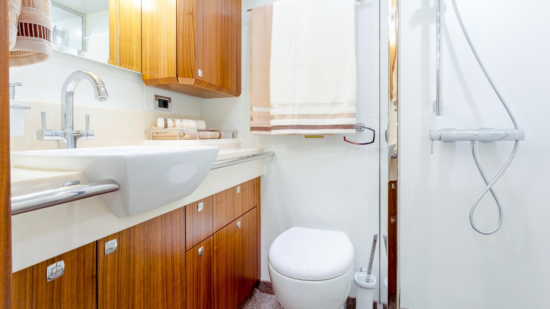 23-Bellkara-Double-cabin-bathroom_.jpg